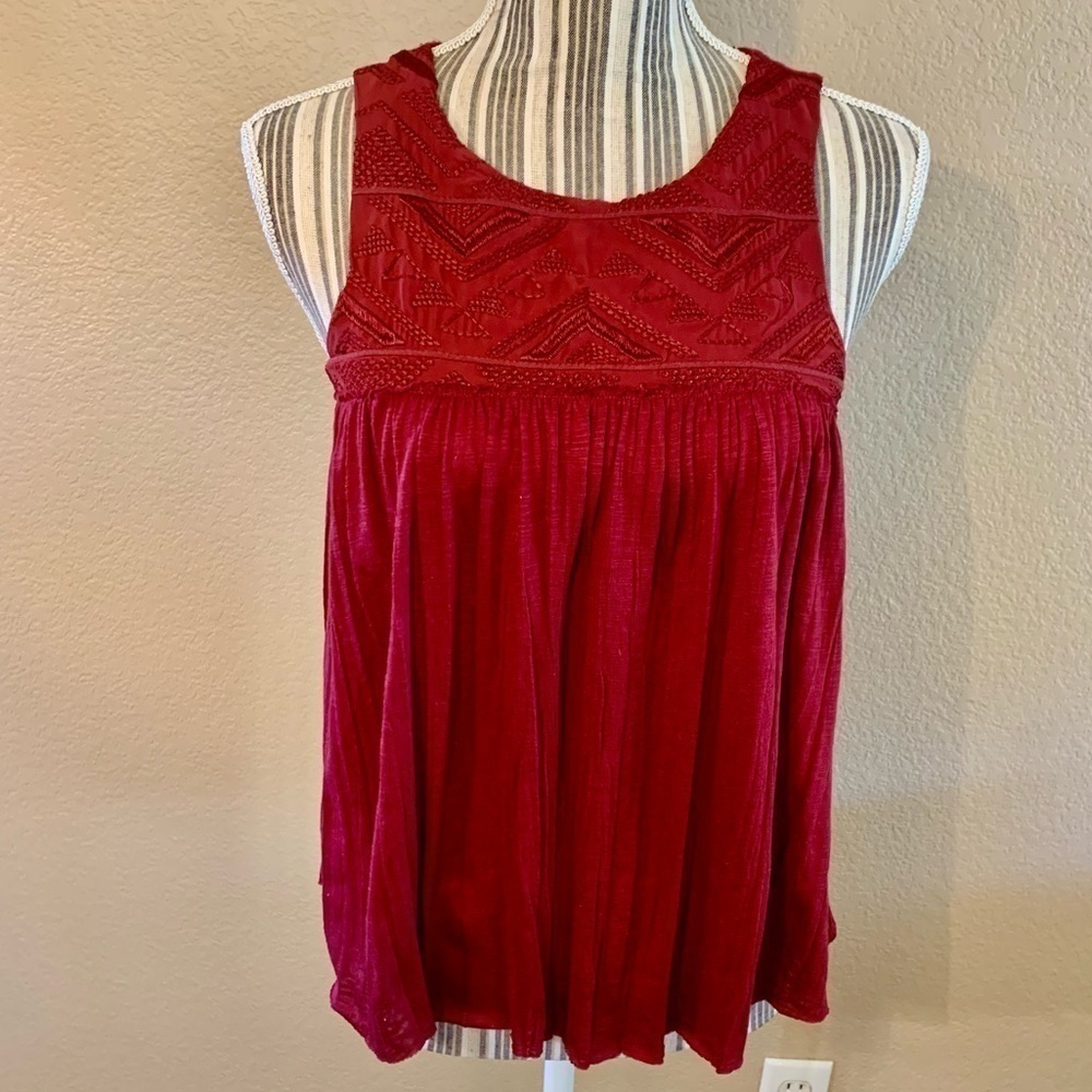 American Eagle Top Small Maroon Sleeveless Tank Woven Knit Geometric Boho